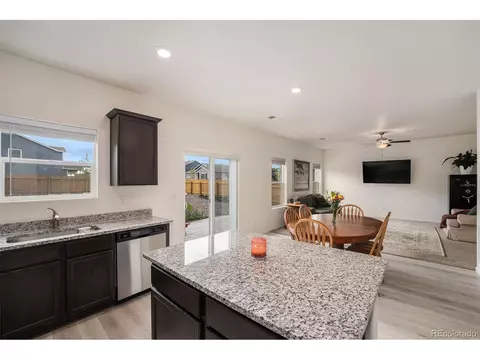305 Maple St, Bennett, CO 80102 photo 12