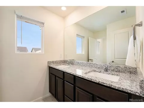 305 Maple St, Bennett, CO 80102 photo 26