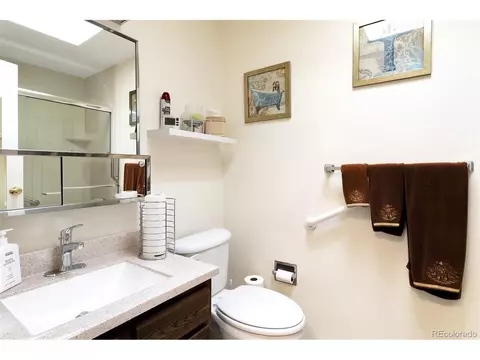 11904 E Maple Ave, Aurora, CO 80012 photo 13