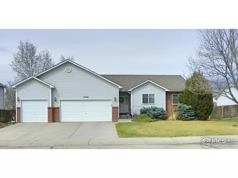 1226 Walnut St, Windsor, CO 80550 photo 2