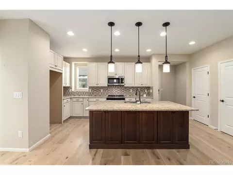 8186 E 53rd Dr, Denver, CO 80238 photo 2