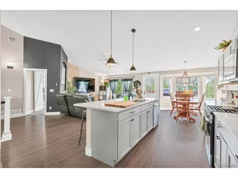 5142 S Oak Way, Littleton, CO 80127