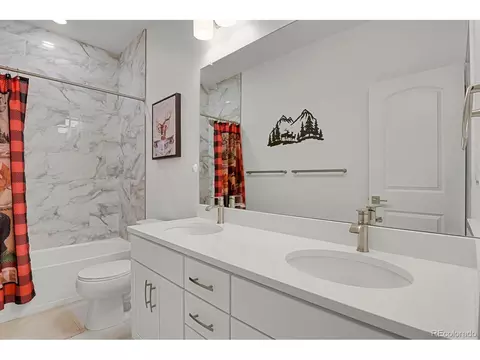Bath - 17323 W 93rd Pl, Arvada, CO 80007 photo 2 of 3