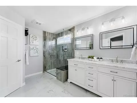 10668 W Peakview Dr, Littleton, CO 80127