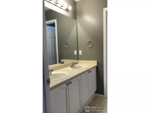 2070 E 97th Pl, Thornton, CO 80229 photo 6