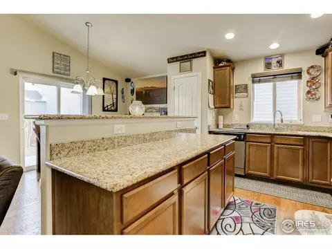 6812 Sequoia St, Frederick, CO 80530 photo 4
