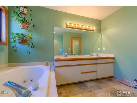 473 Locust Pl, Boulder, CO 80304 photo 17