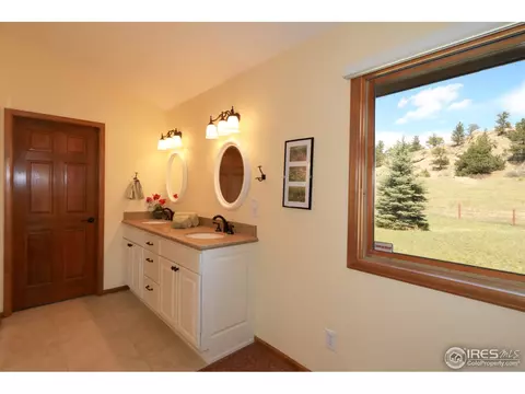 281 Wedge Rock Dr, Lyons, CO 80540 photo 14