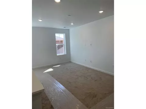 6750 Juniper Dr, Thornton, CO 80602 photo 3