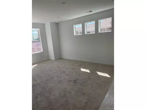 6750 Juniper Dr, Thornton, CO 80602 photo 4