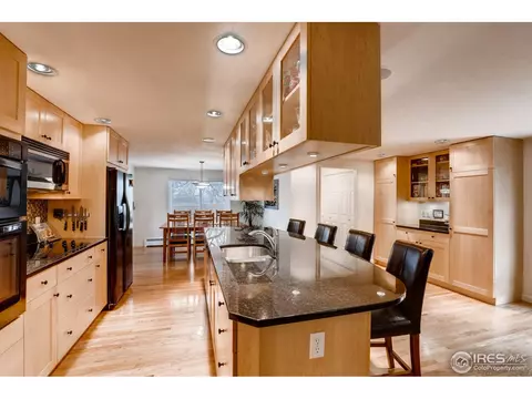4557 Tanglewood Trl, Boulder, CO 80301 photo 7