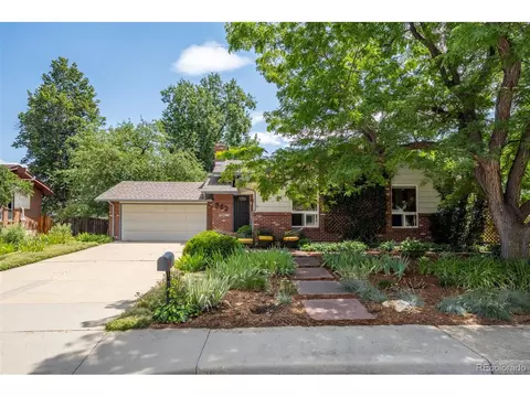 562 Blackhawk Rd, Boulder, CO 80303