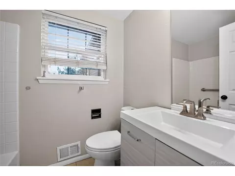 Bath - 22471 E Princeton Dr, Aurora, CO 80018 photo 1 of 4