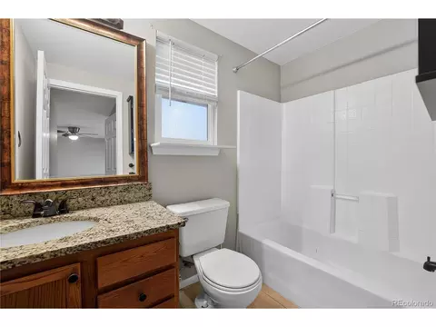 Bath - 22471 E Princeton Dr, Aurora, CO 80018 photo 4 of 4