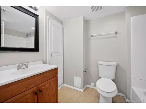 Bath - 22471 E Princeton Dr, Aurora, CO 80018 photo 2 of 4