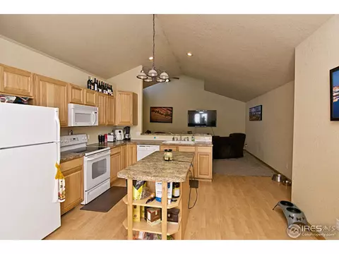17832 Willow Ct #B, Sterling, CO 80751 photo 5