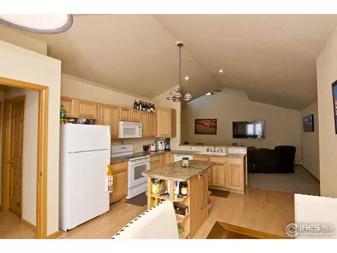 17832 Willow Ct #B, Sterling, CO 80751 photo 6