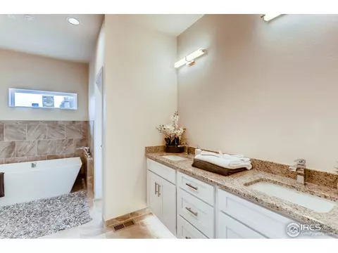 16036 E 10th Pl, Aurora, CO 80011 photo 16