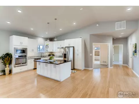 16036 E 10th Pl, Aurora, CO 80011 photo 9