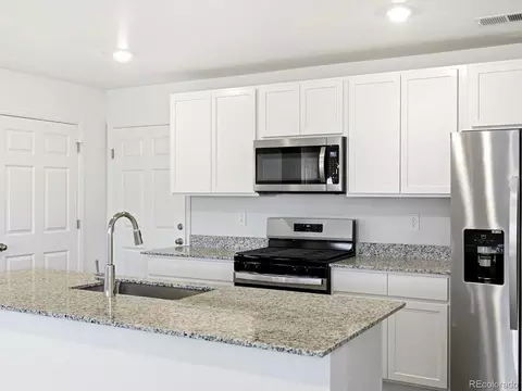 Kitchen - 21254 E 65th Dr, Aurora, CO 80019 photo 3 of 5
