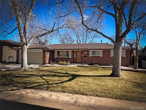 1662 S Everett St, Lakewood, CO 80232