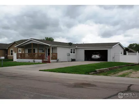 615 Lark Ln, Sterling, CO 80751 photo 2