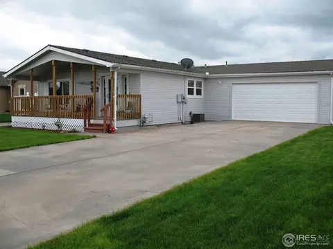615 Lark Ln, Sterling, CO 80751 photo 1