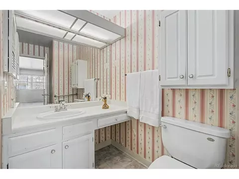 Bath - 14213 E Marina Dr, Aurora, CO 80014 photo 2 of 5