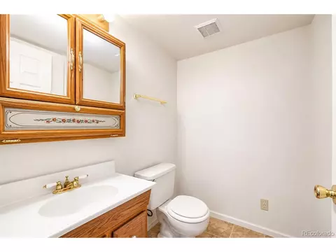 Bath - 14213 E Marina Dr, Aurora, CO 80014 photo 5 of 5