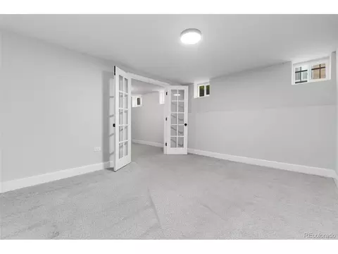 2928 Eudora St, Denver, CO 80207 photo 27