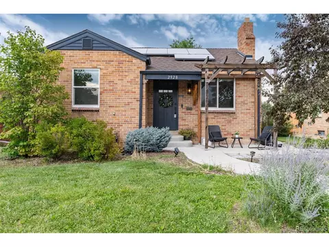 2928 Eudora St, Denver, CO 80207 photo 3