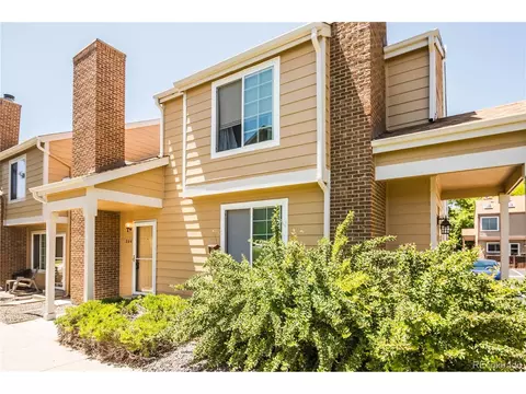 864 Summer Dr, Highlands Ranch, CO 80126