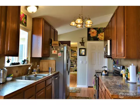 865 Bruce Dr, Berthoud, CO 80513 photo 4