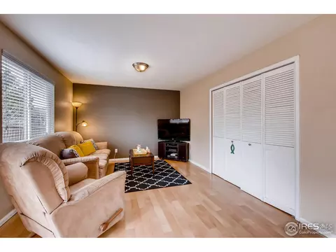 2075 E 97th Dr, Thornton, CO 80229 photo 3