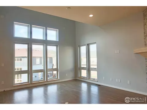 353 Mcconnell Dr, Lyons, CO 80540 photo 2