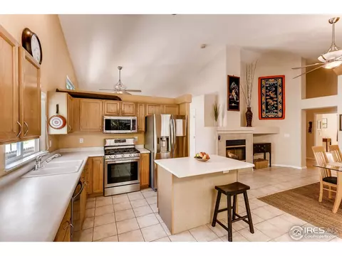 657 Timothy Dr, Longmont, CO 80503 photo 11
