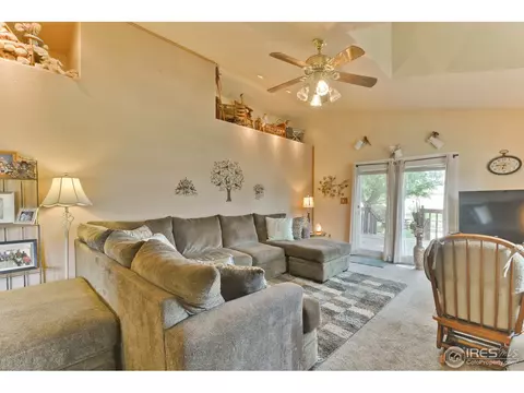 615 36th St, Evans, CO 80620 photo 7