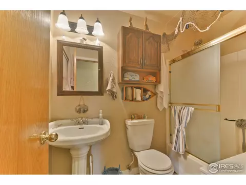 615 36th St, Evans, CO 80620 photo 17