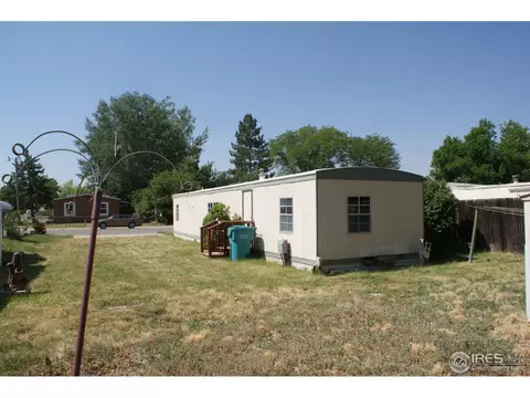 1075 Macdavidson Cir, Dacono, CO 80514 photo 6