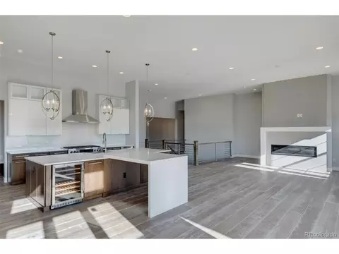 10704 Bluffside Dr, Lone Tree, CO 80124 photo 4