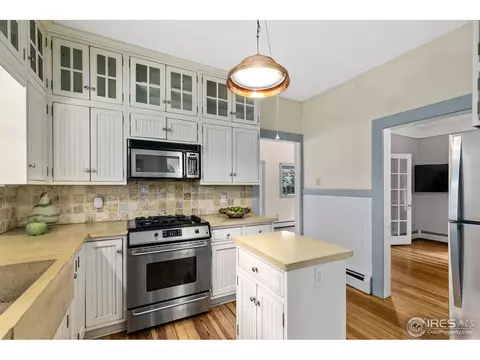 2542 Pine St, Boulder, CO 80302 photo 13