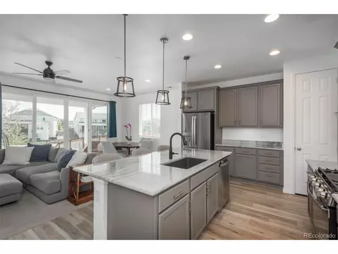 27728 E 10th Dr, Aurora, CO 80018 photo 13