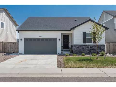 27728 E 10th Dr, Aurora, CO 80018 photo 3