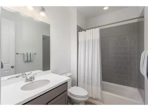 27728 E 10th Dr, Aurora, CO 80018 photo 7