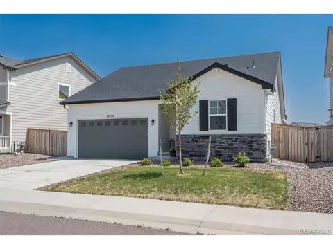 27728 E 10th Dr, Aurora, CO 80018 photo 2