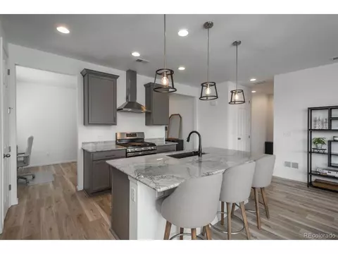 27728 E 10th Dr, Aurora, CO 80018 photo 17