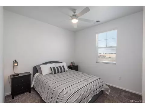 27728 E 10th Dr, Aurora, CO 80018 photo 5