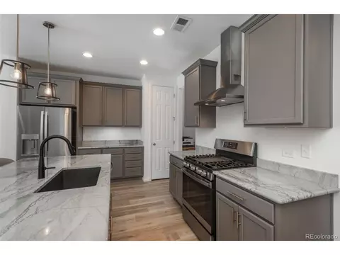 27728 E 10th Dr, Aurora, CO 80018 photo 14