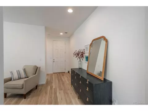 27728 E 10th Dr, Aurora, CO 80018 photo 4