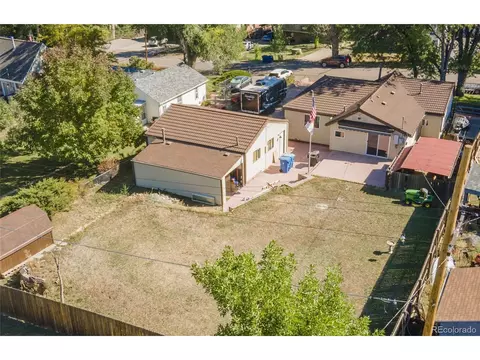 905 Van Gordon St, Lakewood, CO 80401